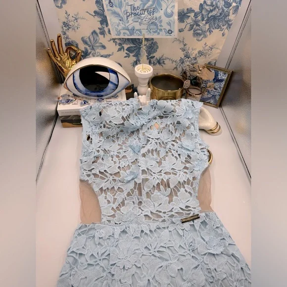 🆕 BRONX & BANCO 🧿 NWOT Lidia Lace Midi Dress - Pastel Blue - Size UK 10 / US 6 - Picture 2 of 16